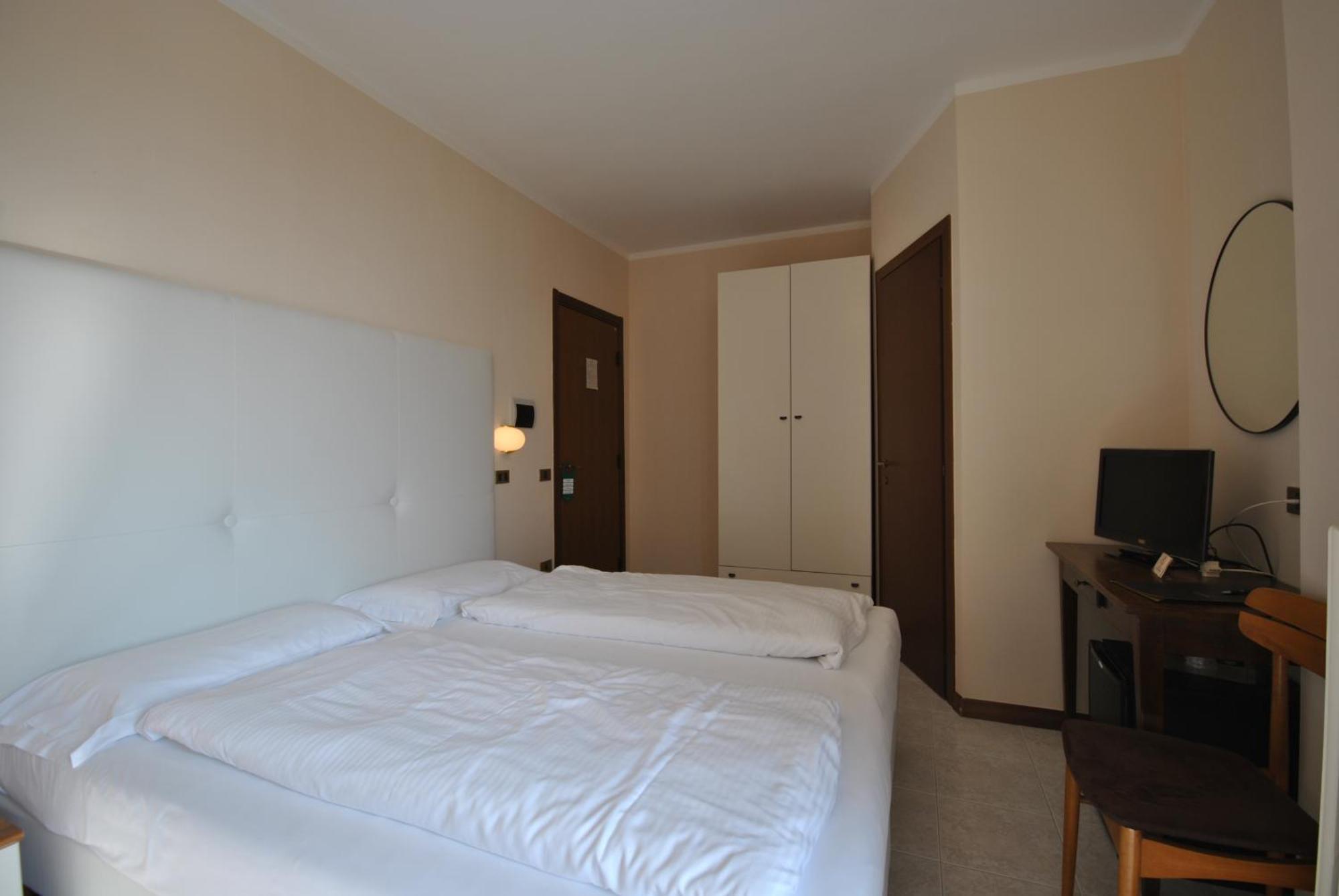 Double or Twin Room Terrace
